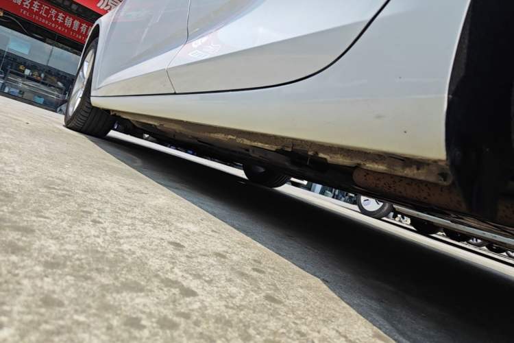 Used Buick Regal 2019 20T Elite Version China VI Standard Left Side Sill
