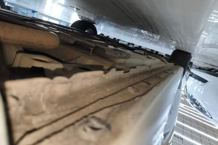 Used Buick Regal 2019 20T Elite Version China VI Standard Left Side Sill