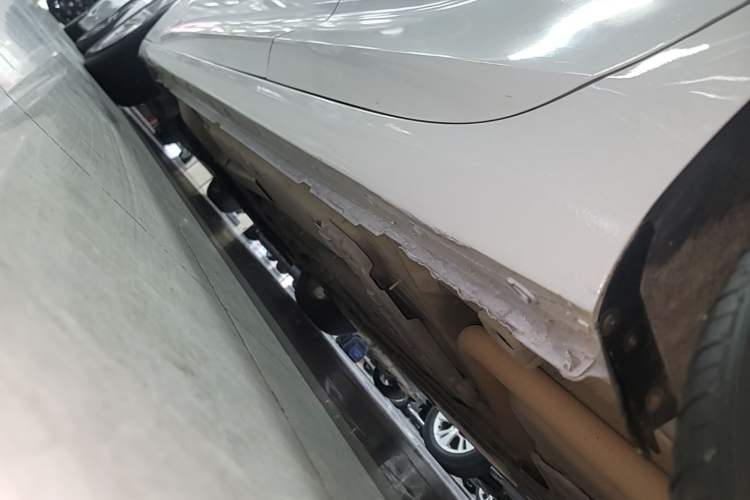 Used Buick Regal 2019 20T Elite Version China VI Standard Left Side Sill