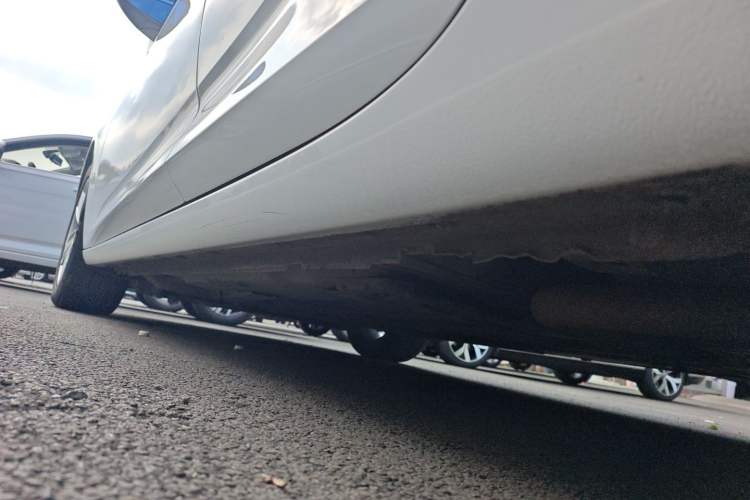 Used Buick Regal 2019 Revised 20T Luxury Version China VI Standard Left Side Sill
