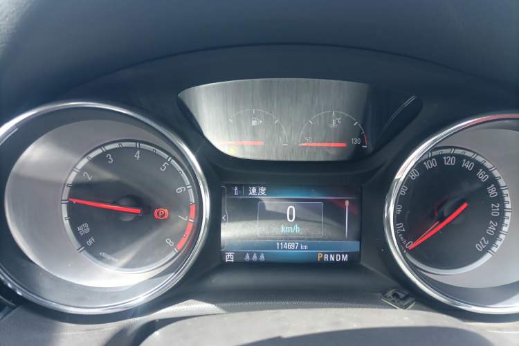 Used Buick Regal 2019 20T Elite Version China VI Standard Odometer Close Up