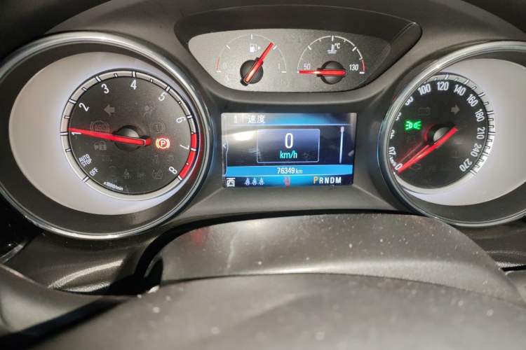 Used Buick Regal 2019 20T Elite Version China VI Standard Odometer Close Up