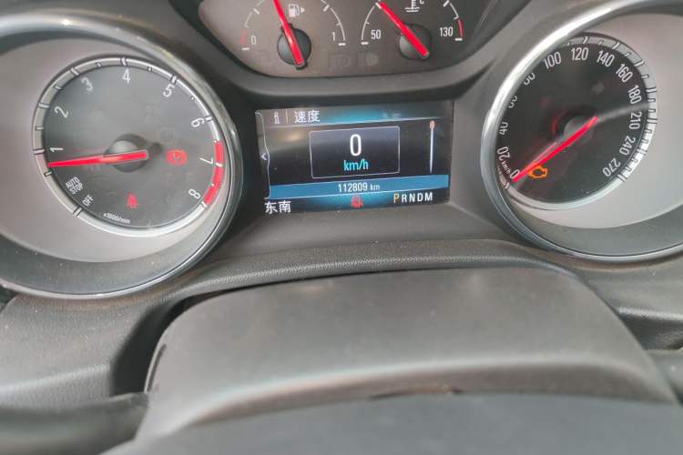 Used Buick Regal 2019 20T Elite Version China VI Standard Odometer Close Up