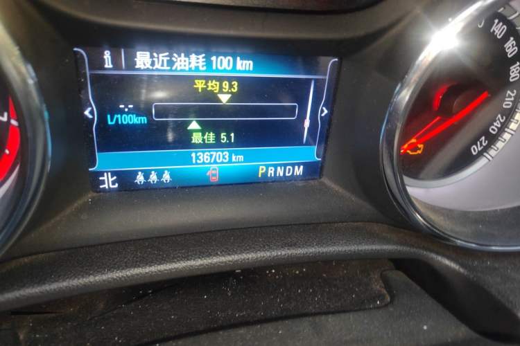 Used Buick Regal 2019 20T Elite Version China VI Standard Odometer Close Up