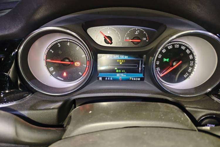 Used Buick Regal 2019 20T Elite Version China VI Standard Odometer Close Up