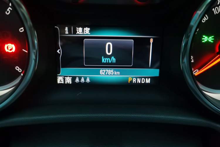 Used Buick Regal 2019 20T Elite Version China VI Standard Odometer Close Up
