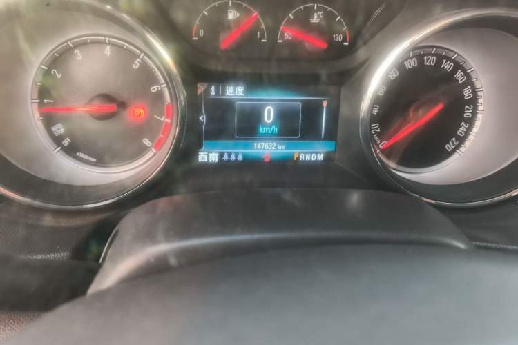 Used Buick Regal 2019 20T Elite Version China VI Standard Odometer Close Up