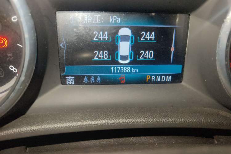Used Buick Regal 2019 20T Elite Version China V Standard Odometer Close Up