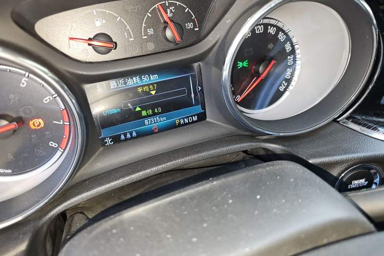 Used Buick Regal 2019 20T Elite Version China VI Standard Odometer Close Up