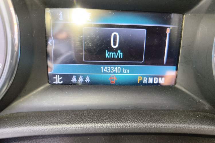 Used Buick Regal 2019 20T Elite Version China VI Standard Odometer Close Up
