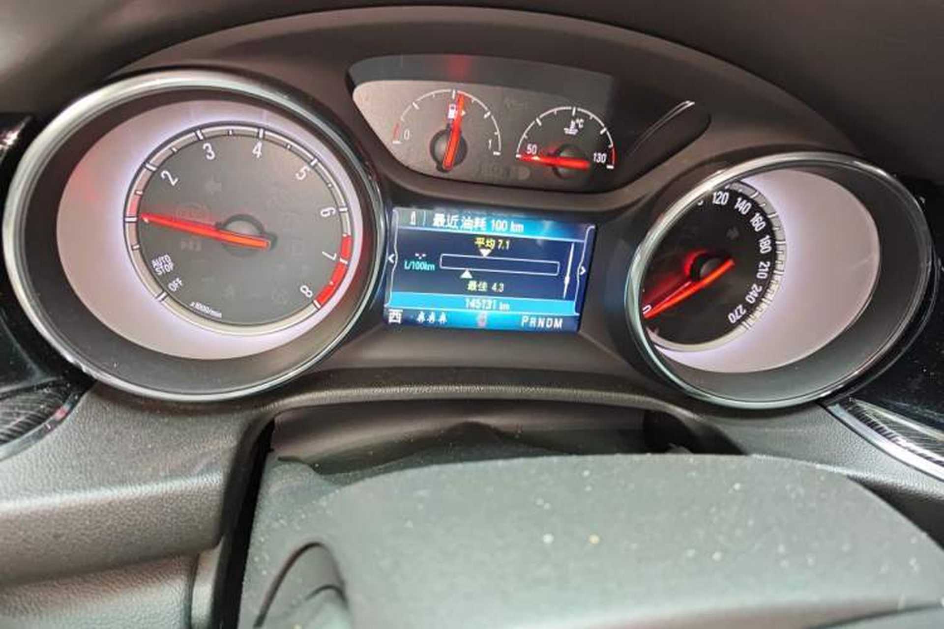 Used Buick Regal 2019 20T Elite Version China VI Standard Odometer Close Up
