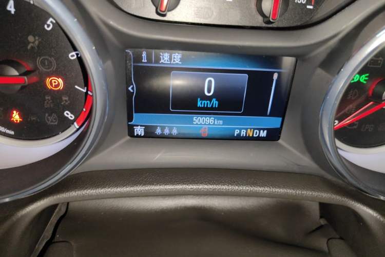 Used Buick Regal 2019 20T Luxury Model China V Standard Odometer Close Up