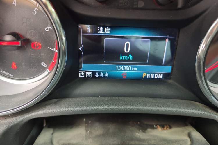 Used Buick Regal 2019 20T Elite Version China VI Standard Odometer Close Up