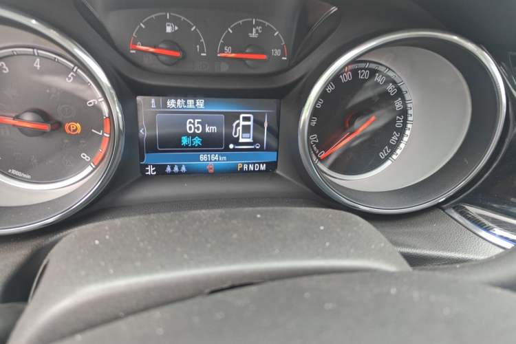 Used Buick Regal 2019 20T Elite Version China VI Standard Odometer Close Up