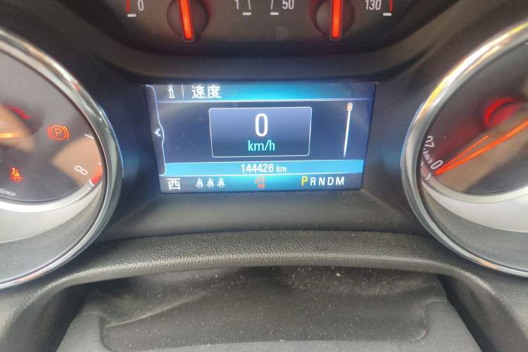 Used Buick Regal 2019 20T Elite Version China VI Standard Odometer Close Up