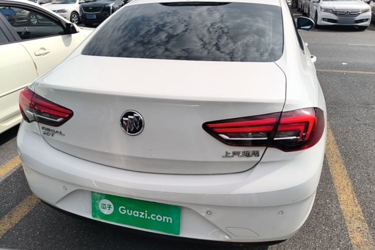 Used Buick Regal 2019 Revised 20T Luxury Version China VI Standard Rear