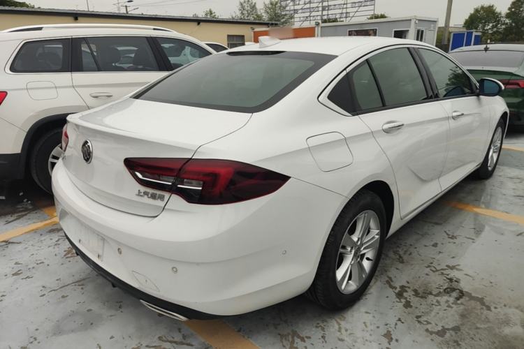 Used Buick Regal 2019 Revised 20T Luxury Version China VI Standard Rear Right 45 Deg