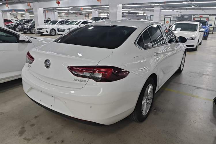 Used Buick Regal 2019 20T Elite Version China V Standard Rear Right 45 Deg
