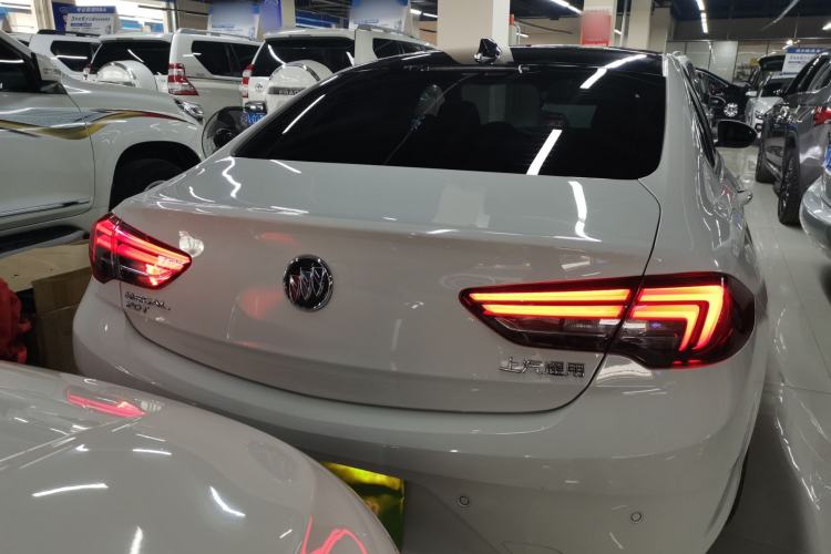 Used Buick Regal 2019 20T Elite Version China VI Standard Rear