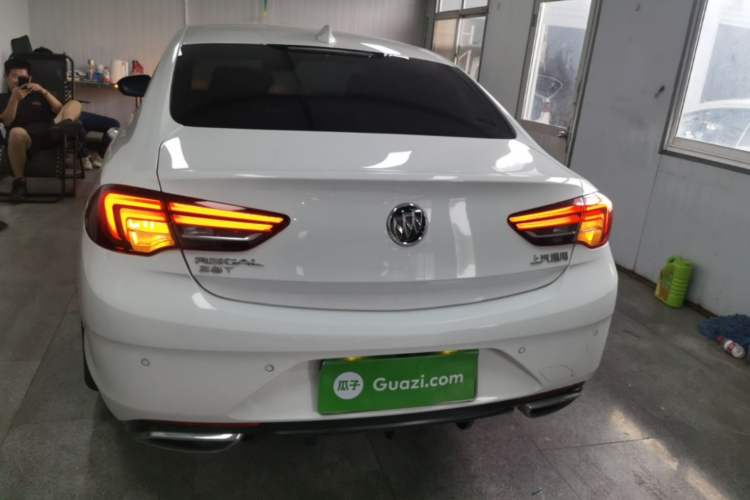 Used Buick Regal 2019 20T Elite Version China VI Standard Rear