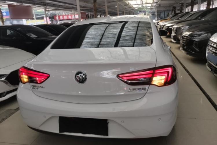 Used Buick Regal 2019 20T Elite Version China VI Standard Rear