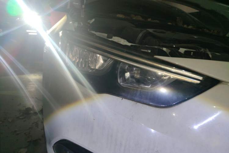 Used Buick Regal 2019 20T Elite Version China VI Standard Right Front Headlight