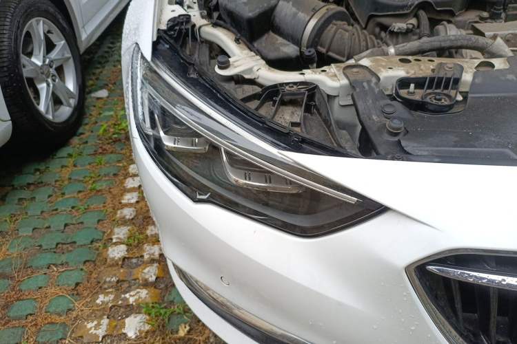 Used Buick Regal 2019 20T Luxury Model China VI Standard Right Front Headlight
