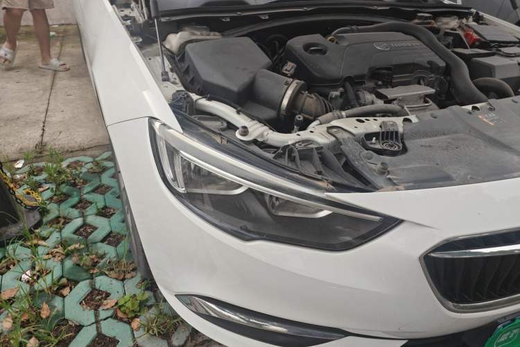 Used Buick Regal 2019 20T Elite Version China VI Standard Right Front Headlight
