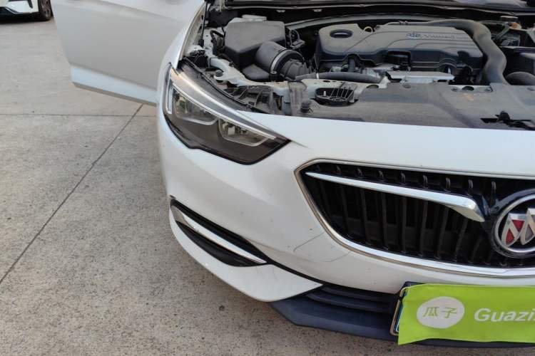 Used Buick Regal 2019 20T Elite Version China VI Standard Right Front Headlight