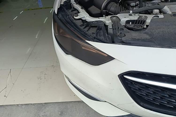 Used Buick Regal 2019 20T Elite Version China VI Standard Right Front Headlight