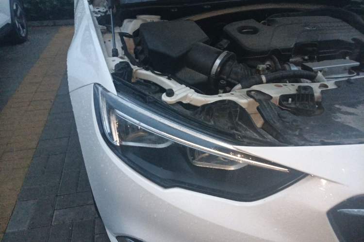 Used Buick Regal 2019 20T Elite Version China V Standard Right Front Headlight
