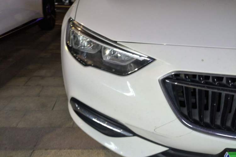 Used Buick Regal 2019 20T Elite Version China V Standard Right Front Headlight