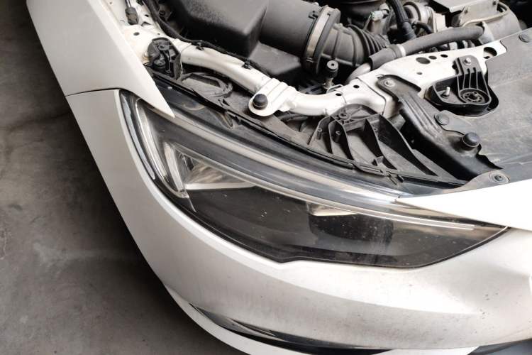 Used Buick Regal 2019 20T Elite Version China VI Standard Right Front Headlight