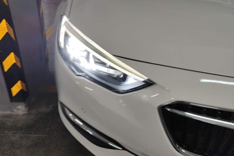 Used Buick Regal 2019 20T Luxury Model China V Standard Right Front Headlight