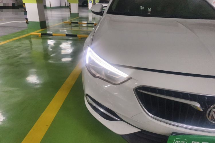 Used Buick Regal 2019 20T Elite Version China VI Standard Right Front Headlight