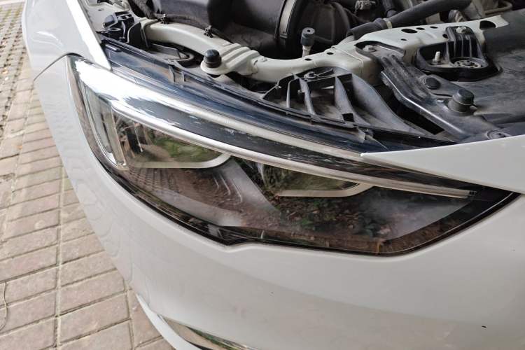 Used Buick Regal 2019 20T Elite Version China VI Standard Right Front Headlight