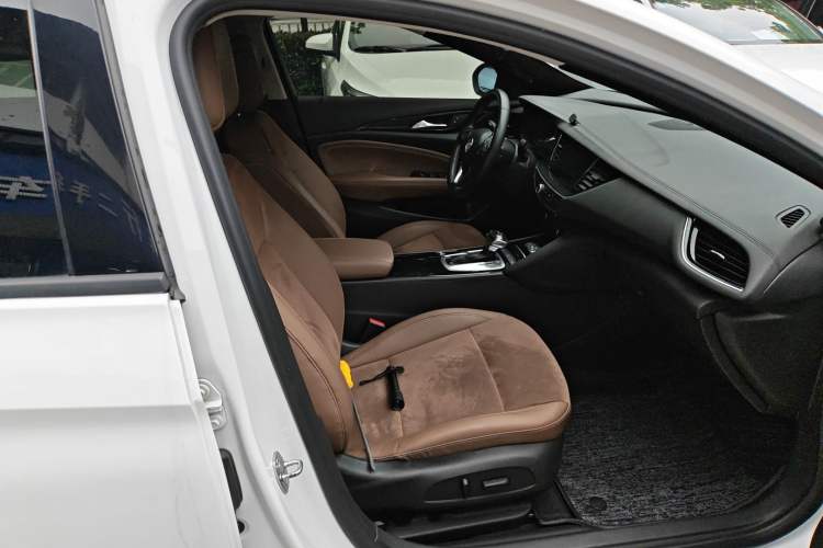 Used Buick Regal 2019 20T Elite Version China VI Standard Right Front Seat