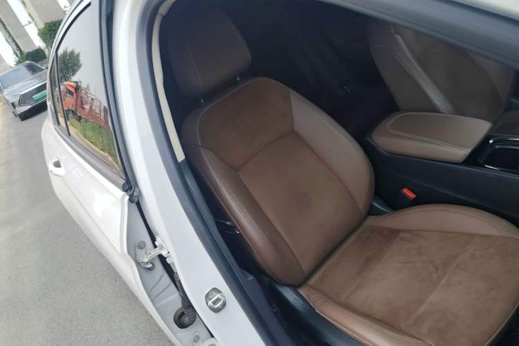 Used Buick Regal 2019 20T Elite Version China V Standard Right Front Seat
