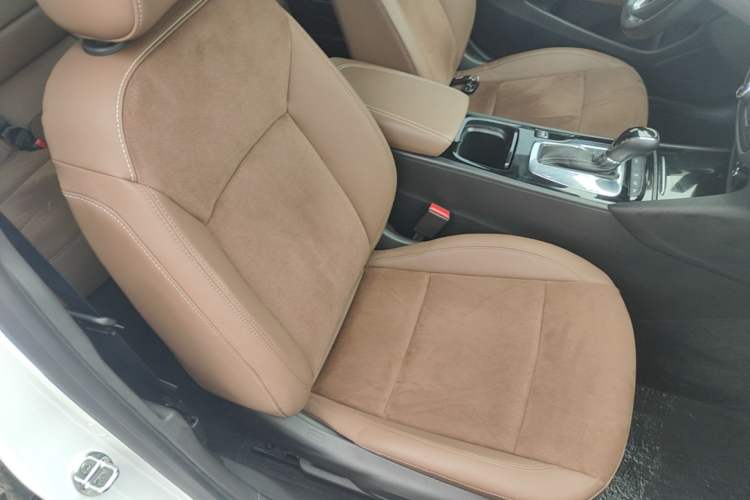 Used Buick Regal 2019 Revised 20T Luxury Version China VI Standard Right Front Seat