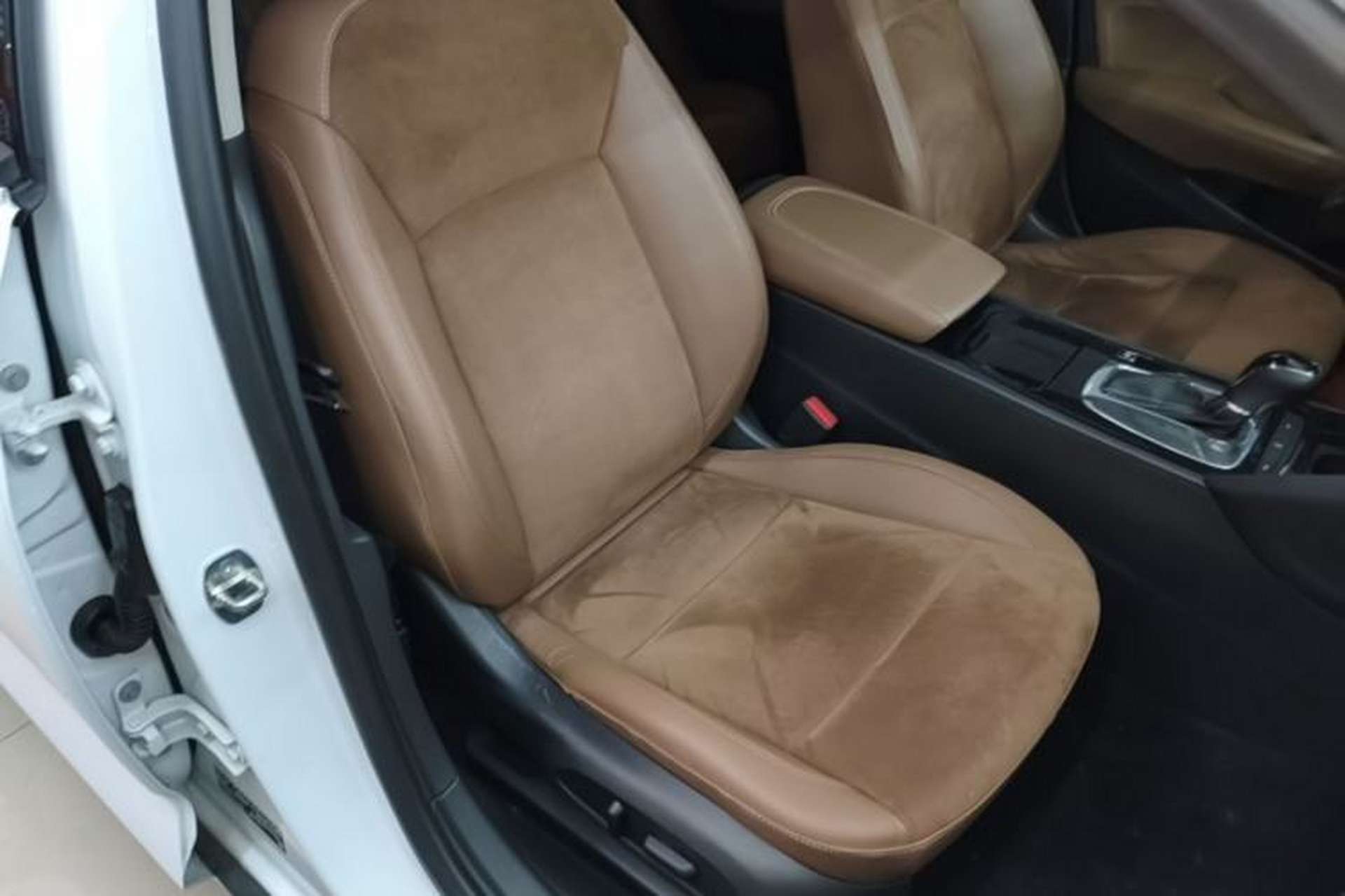 Used Buick Regal 2019 20T Elite Version China VI Standard Right Front Seat
