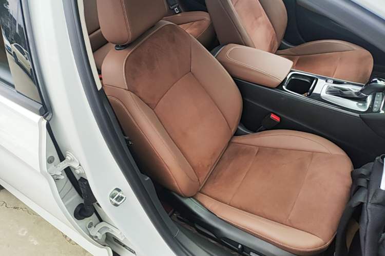 Used Buick Regal 2019 Revised 20T Luxury Version China VI Standard Right Front Seat