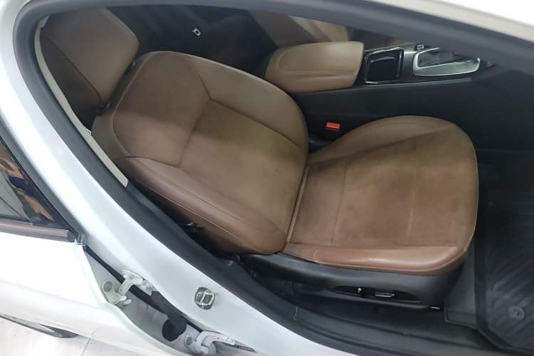 Used Buick Regal 2019 20T Elite Version China VI Standard Right Front Seat