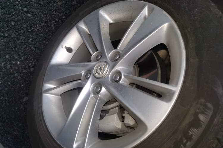Used Buick Regal 2019 20T Elite Version China VI Standard Right Front Wheel Hub