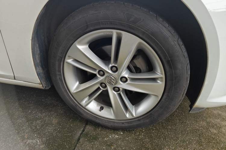Used Buick Regal 2019 20T Elite Version China VI Standard Right Front Wheel Hub