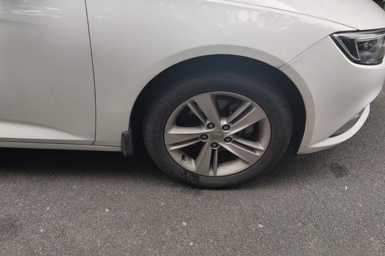 Used Buick Regal 2019 20T Elite Version China VI Standard Right Front Wheel Hub