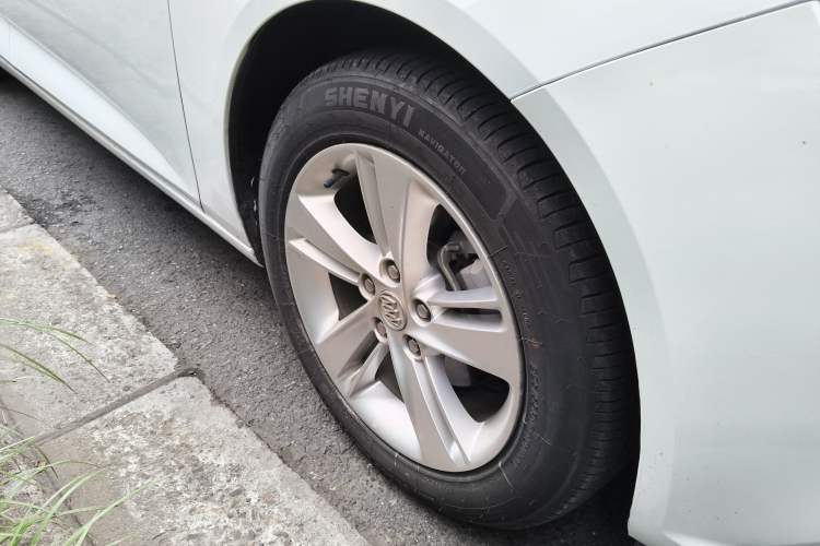 Used Buick Regal 2019 20T Elite Version China VI Standard Right Front Wheel Hub