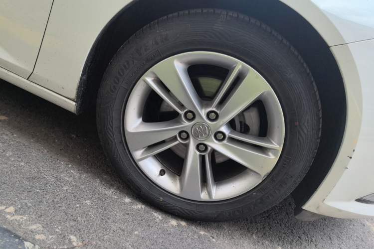 Used Buick Regal 2019 20T Luxury Model China VI Standard Right Front Wheel Hub