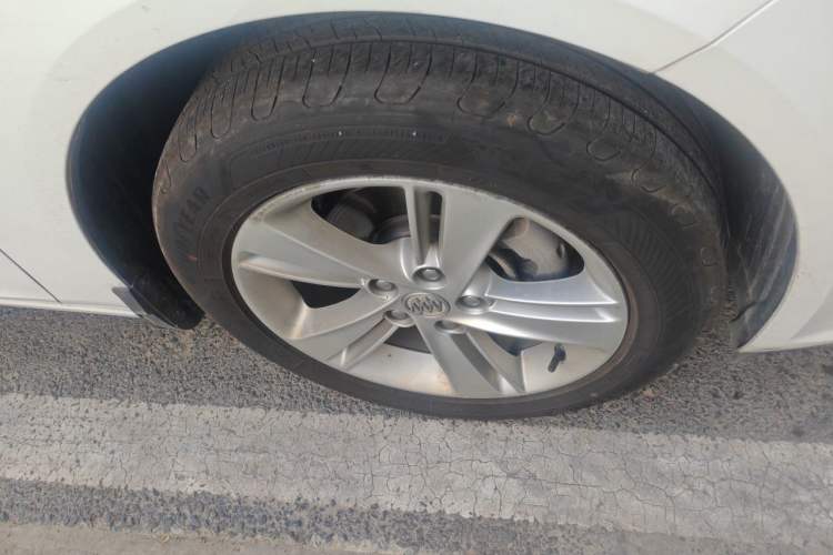 Used Buick Regal 2019 20T Elite Version China VI Standard Right Front Wheel Hub