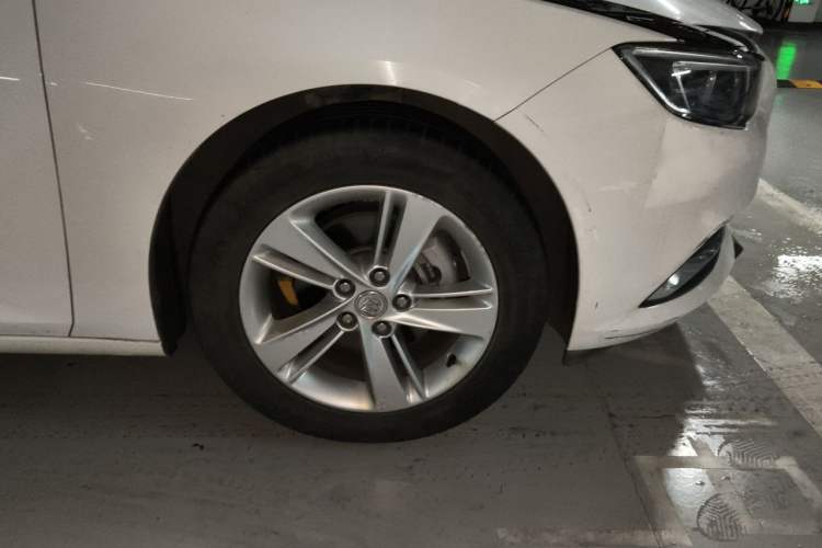 Used Buick Regal 2019 20T Elite Version China VI Standard Right Front Wheel Hub