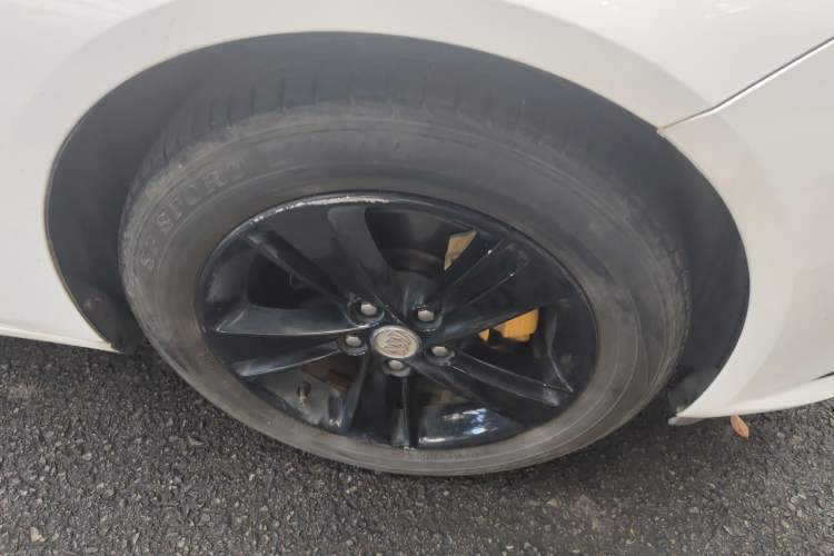 Used Buick Regal 2019 20T Elite Version China VI Standard Right Front Wheel Hub